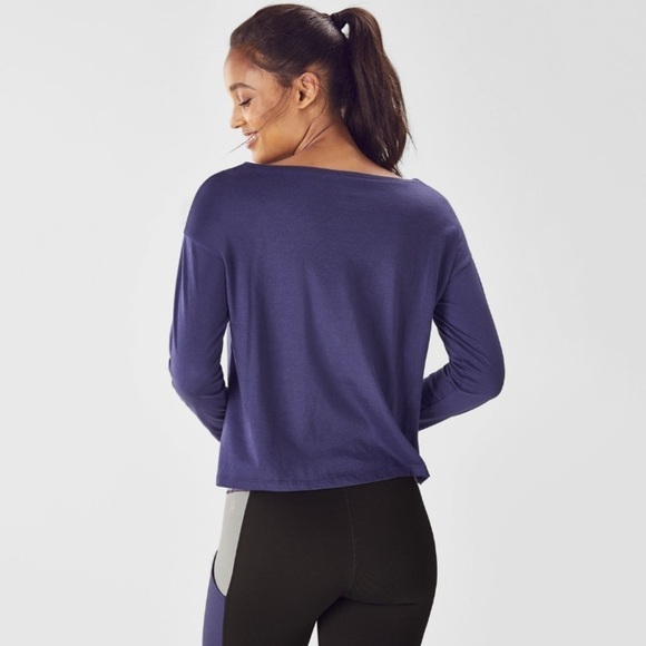 NWT Fabletics Sydney Long Sleeve Crop Boxy Tee - Picture 2 of 6